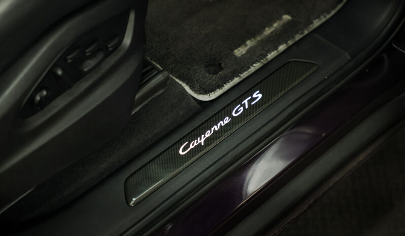 
								2022 Porsche Cayenne GTS full									
