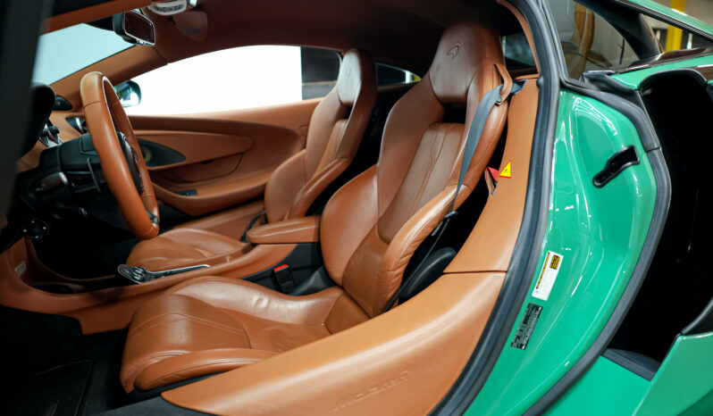 
								2016 Mclaren 570S full									