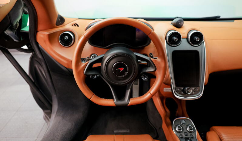 
								2016 Mclaren 570S full									