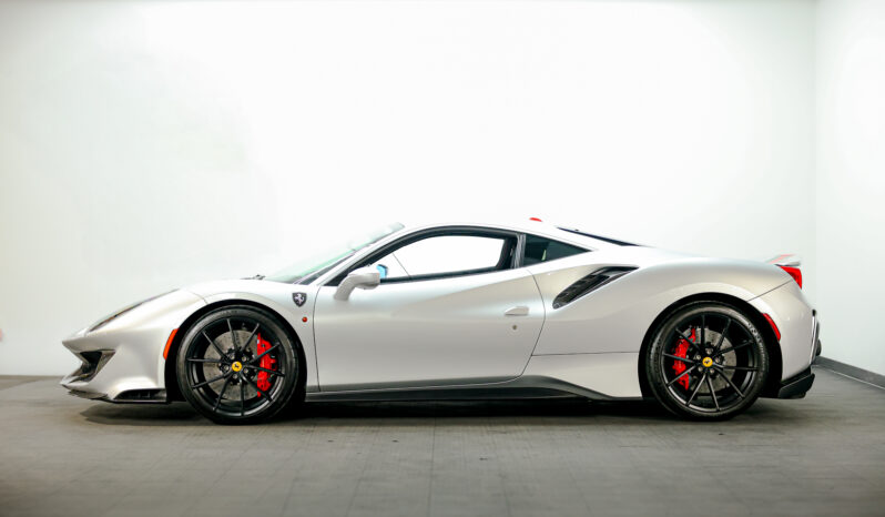 
								2019 Ferrari 488 Pista full									