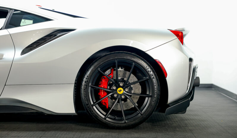 
								2019 Ferrari 488 Pista full									