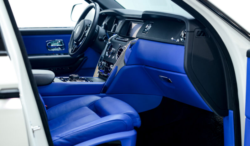 
								2020 Rolls Royce Cullinan full									