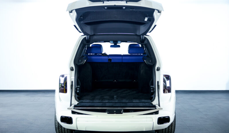 
								2020 Rolls Royce Cullinan full									