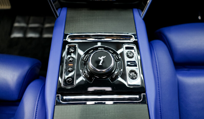 
								2020 Rolls Royce Cullinan full									