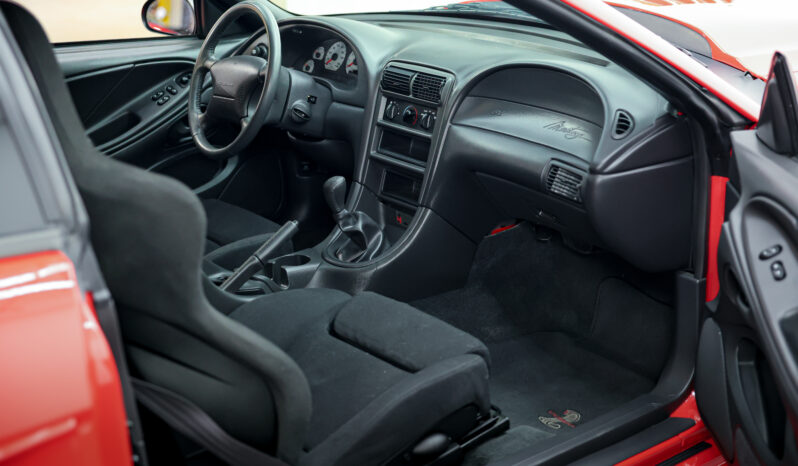 
								2000 Ford Mustang Cobra R full									