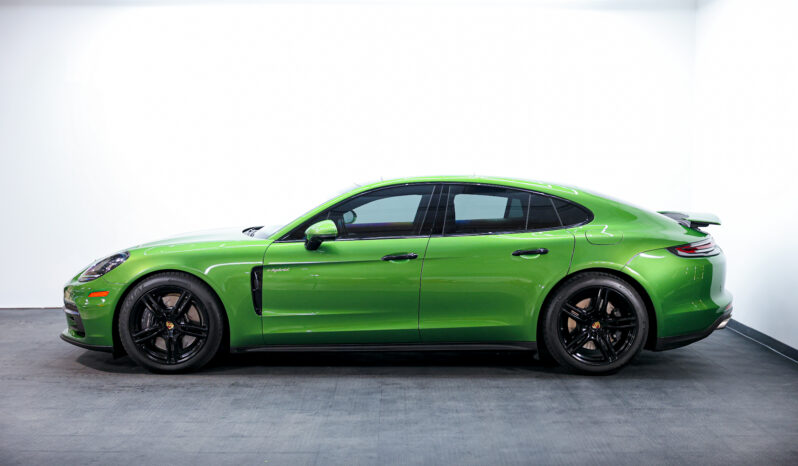 
								2019 Porsche Panamera E Hybrid full									