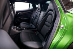 
										2019 Porsche Panamera E Hybrid full									
