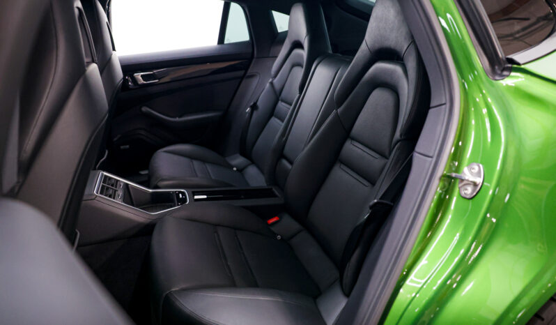 
								2019 Porsche Panamera E Hybrid full									
