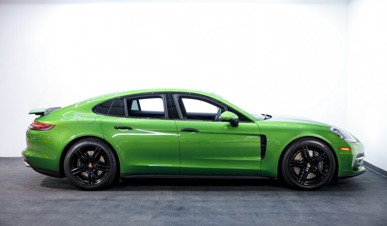 
								2019 Porsche Panamera E Hybrid full									