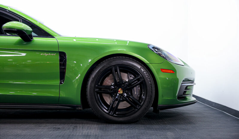 
								2019 Porsche Panamera E Hybrid full									