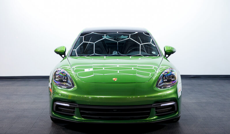 
								2019 Porsche Panamera E Hybrid full									