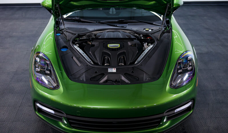 
								2019 Porsche Panamera E Hybrid full									
