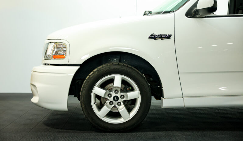 
								2001 Ford Lightning full									