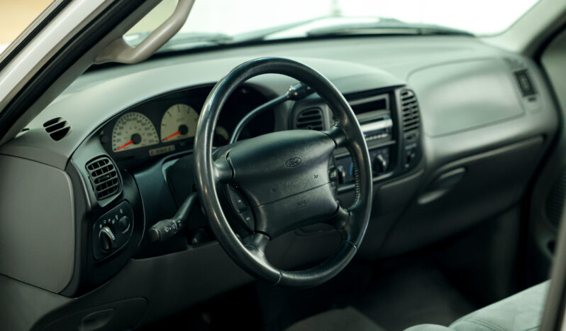 
								2001 Ford Lightning full									