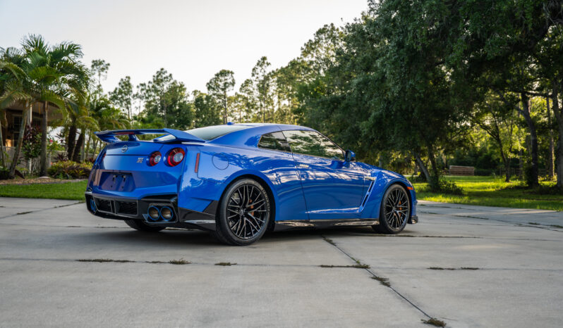 
								2024 Nissan GTR full									