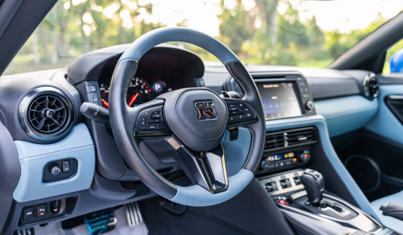 
								2024 Nissan GTR full									