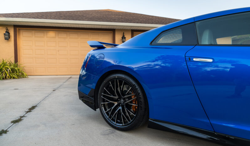 
								2024 Nissan GTR full									