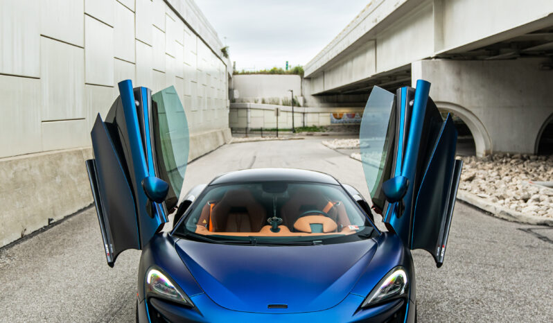
								2016 Mclaren 570S full									