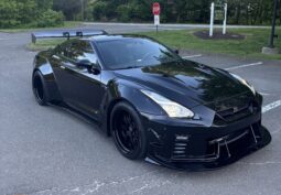 
										2017 Nissan GT-R full									