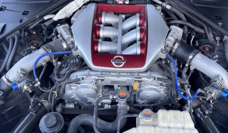 
								2017 Nissan GT-R full									