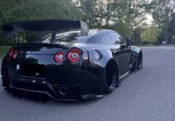 
										2017 Nissan GT-R full									