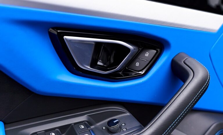 
								2021 Lamborghini Urus full									