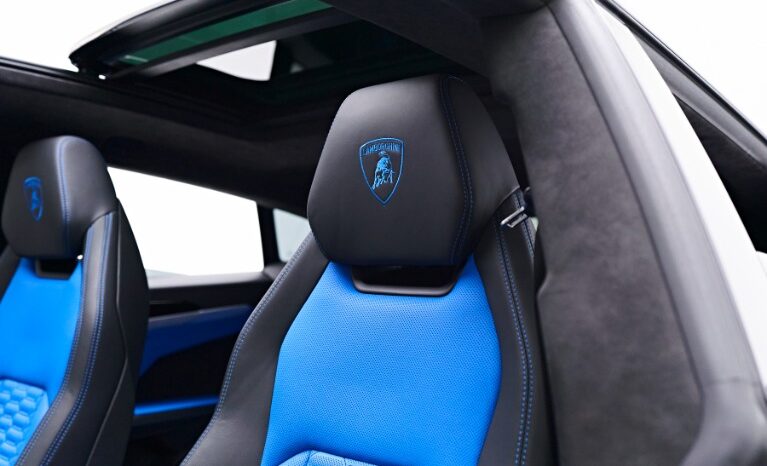 
								2021 Lamborghini Urus full									