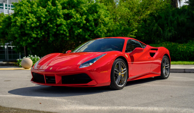 
								2017 Ferrari 488 GTB full									