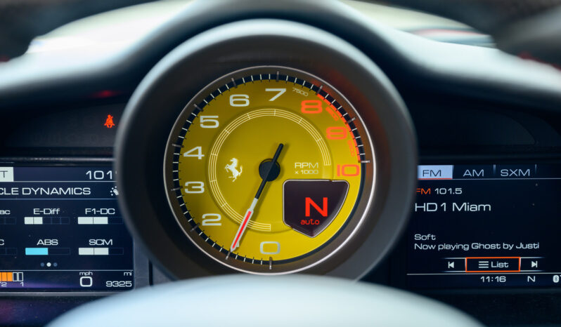 
								2017 Ferrari 488 GTB full									