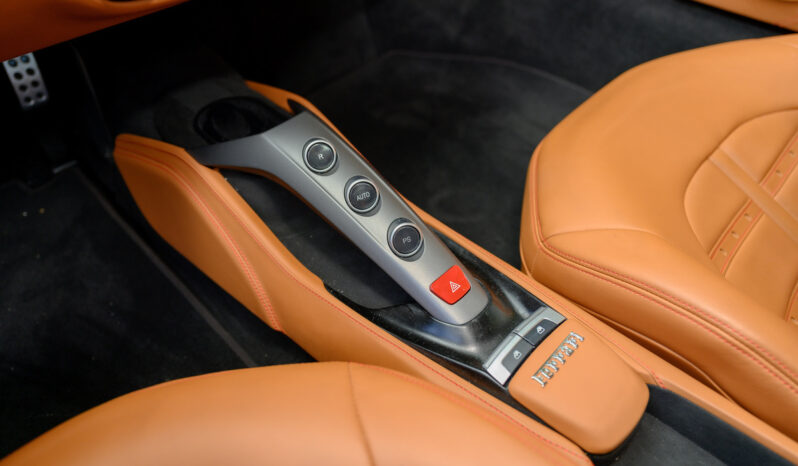 
								2017 Ferrari 488 GTB full									