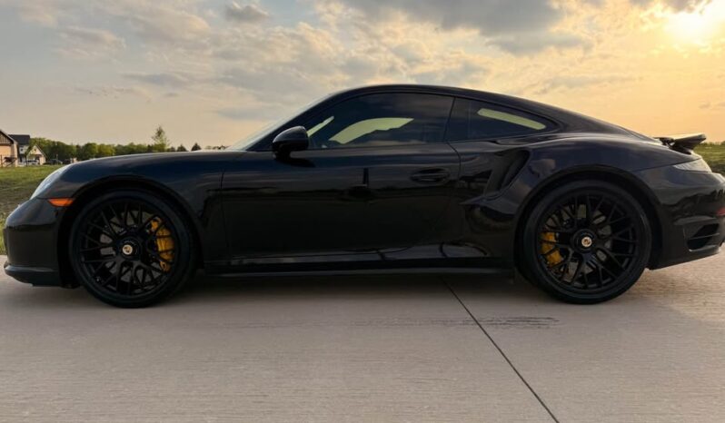 
								2016 Porsche 911 Turbo S full									