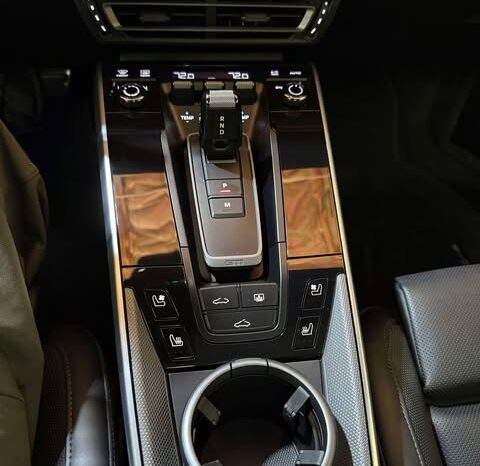 
								2022 Porsche 911 Turbo full									