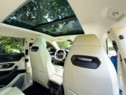 
										2022 Lamborghini Urus full									