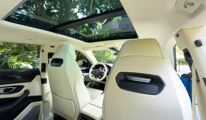 
								2022 Lamborghini Urus full									