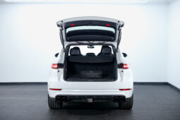 
										2020 Porsche Cayenne E-Hybrid Turbo S full									