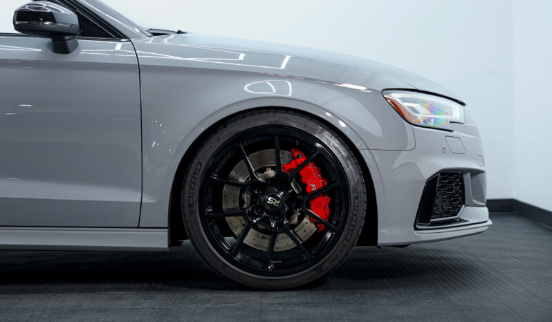 
								2019 Audi RS 3 2.5T quattro full									