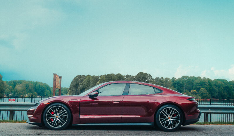 
								2021 Porsche Taycan 4S full									