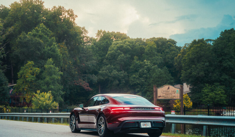
								2021 Porsche Taycan 4S full									