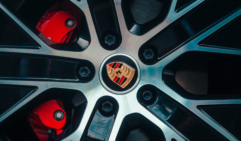 
								2021 Porsche Taycan 4S full									