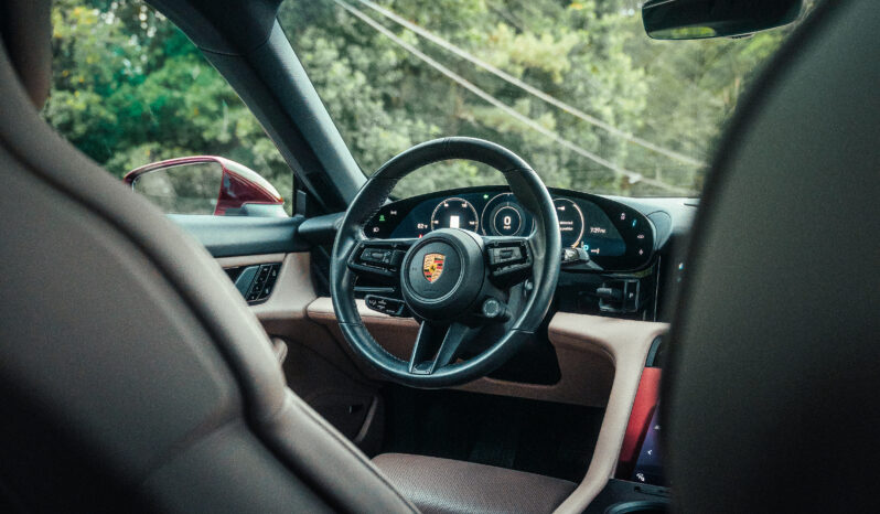 
								2021 Porsche Taycan 4S full									