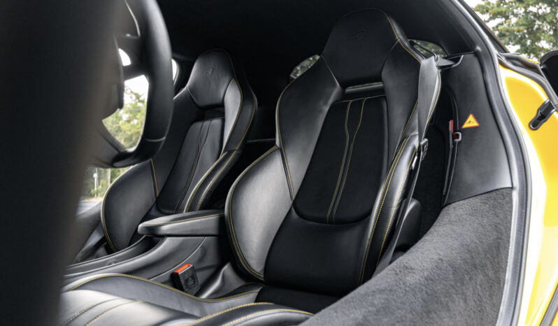 
								2016 McLaren 570S full									