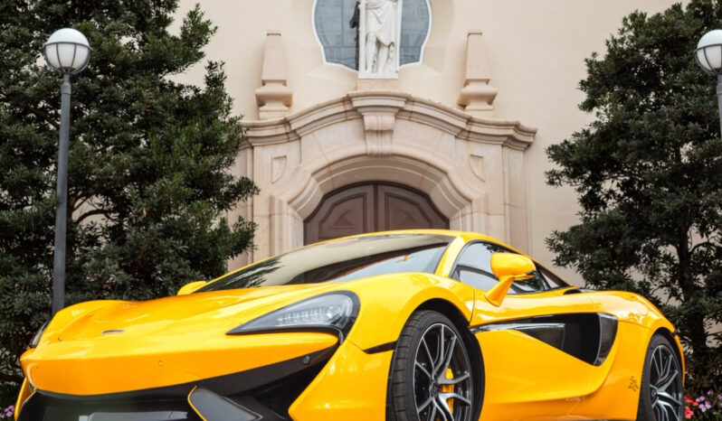 
								2016 McLaren 570S full									
