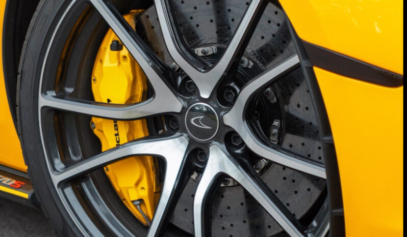 
								2016 McLaren 570S full									