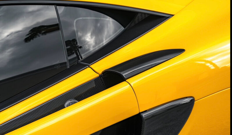 
								2016 McLaren 570S full									