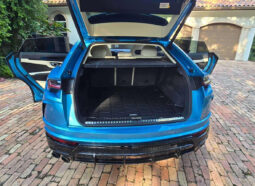
										2022 Lamborghini Urus full									