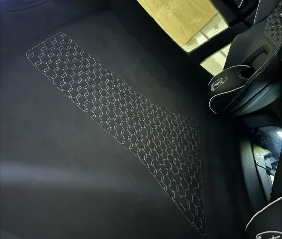 
								2020 Lamborghini Huracan EVO full									