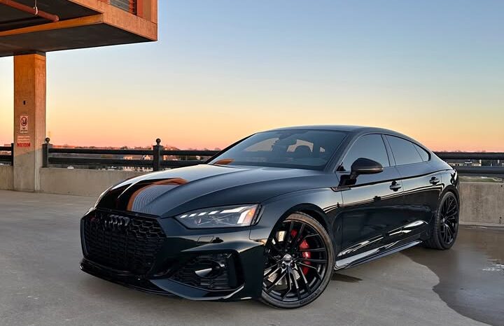 
								2021 Audi RS 5 2.9T quattro full									
