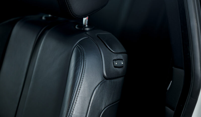 
								2011 BMW M3 full									