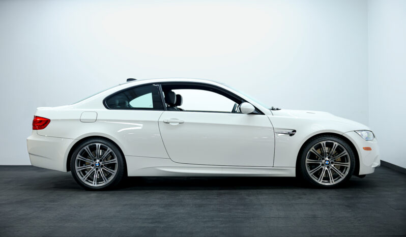 
								2011 BMW M3 full									