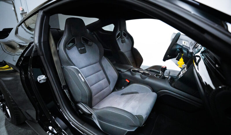 
								2020 Ford Mustang Shelby GT350 full									